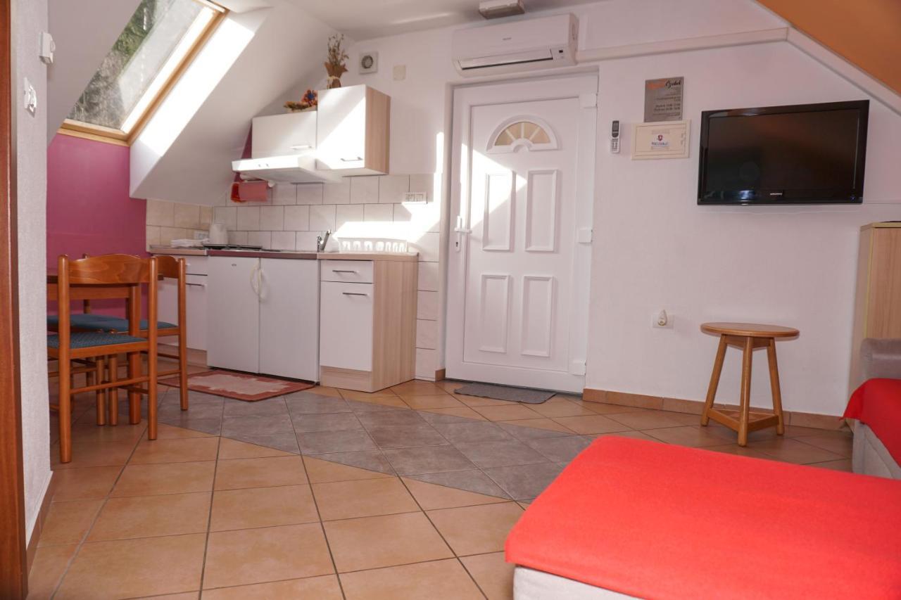 Apartment Ozebek Cerkno Exterior photo